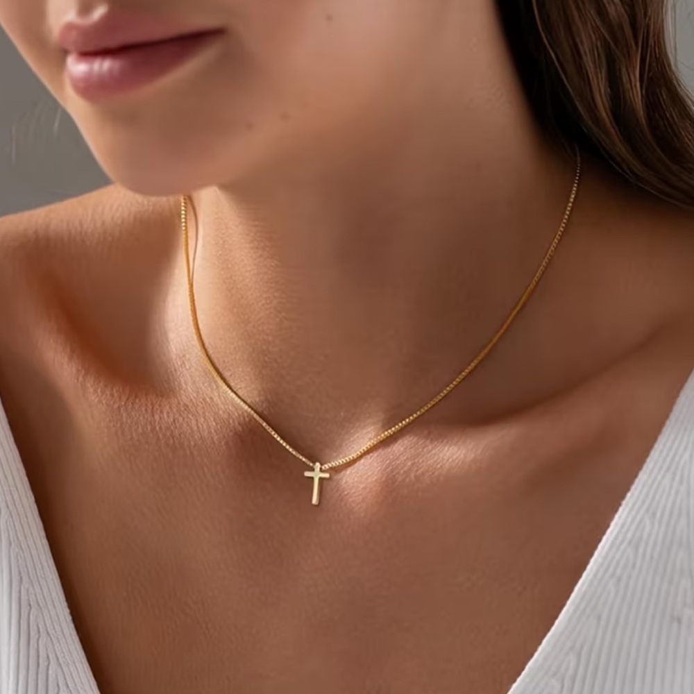 Elegant Gold Cross Necklace